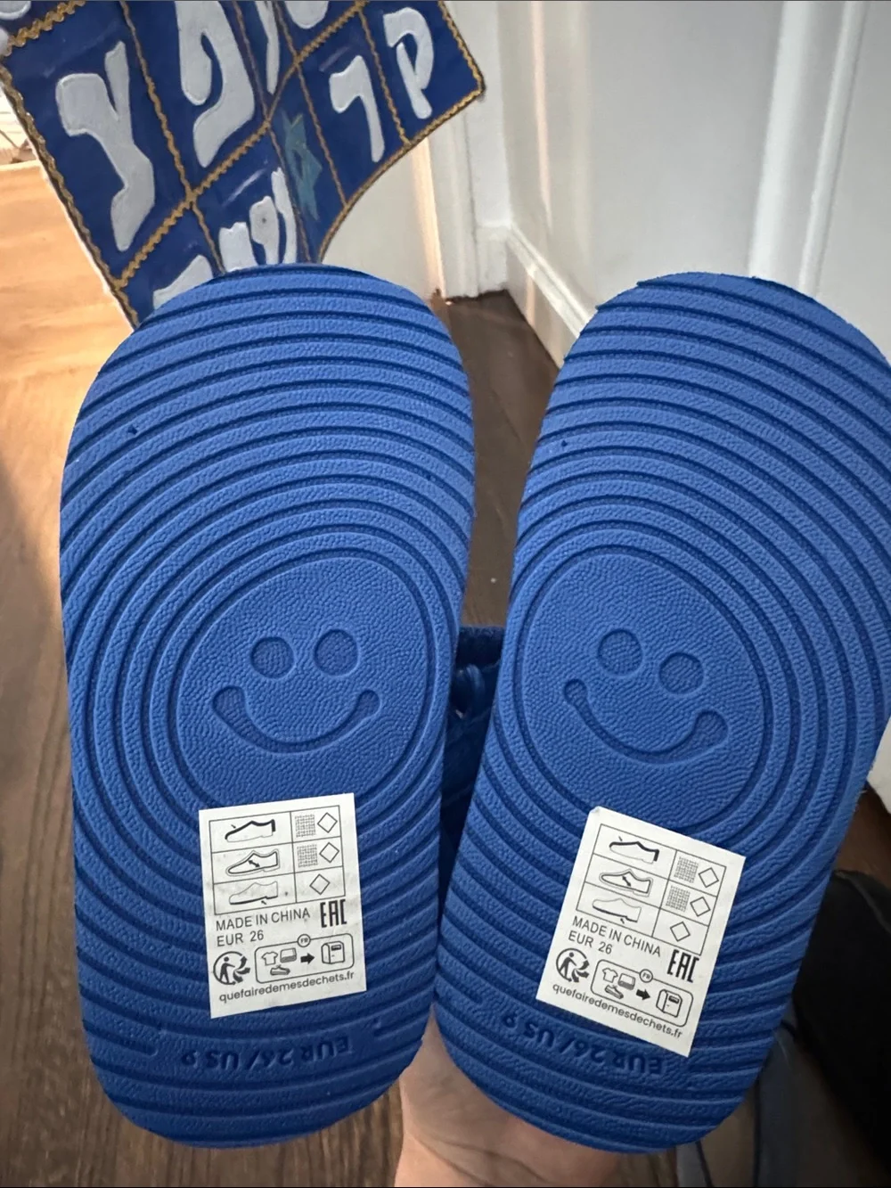 Molo bold blue